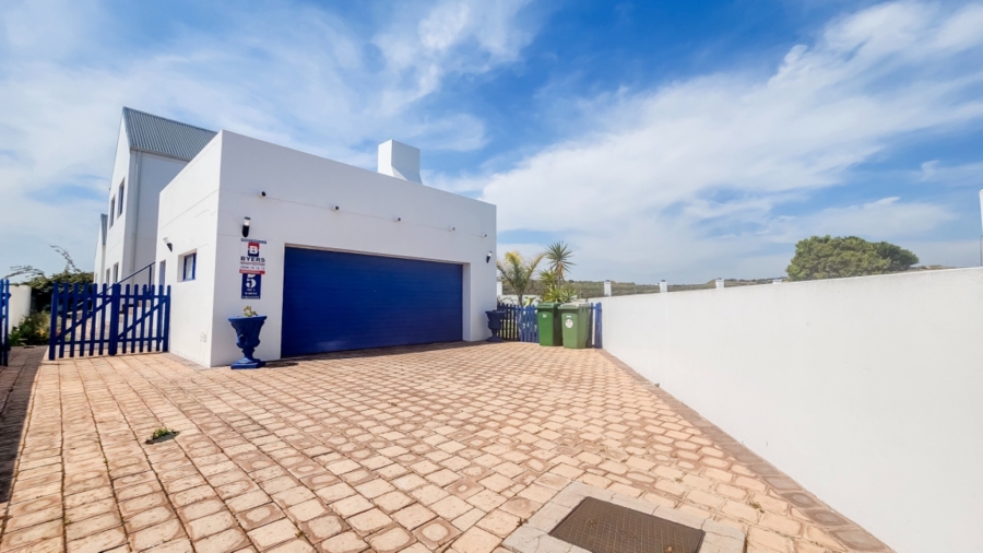 4 Bedroom Property for Sale in Blue Lagoon Western Cape